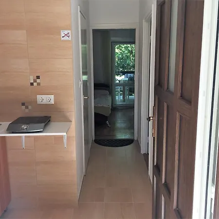 Agi Ii. Apartment *